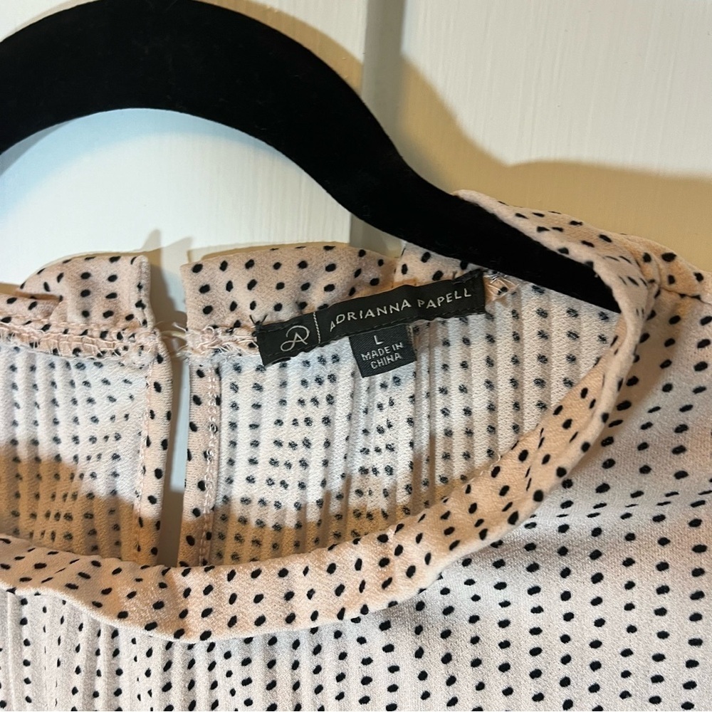 Sleeveless blouse - Picture 4 of 4